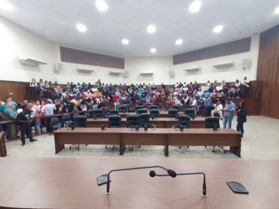 Câmara homenageia profissionais da assistência social