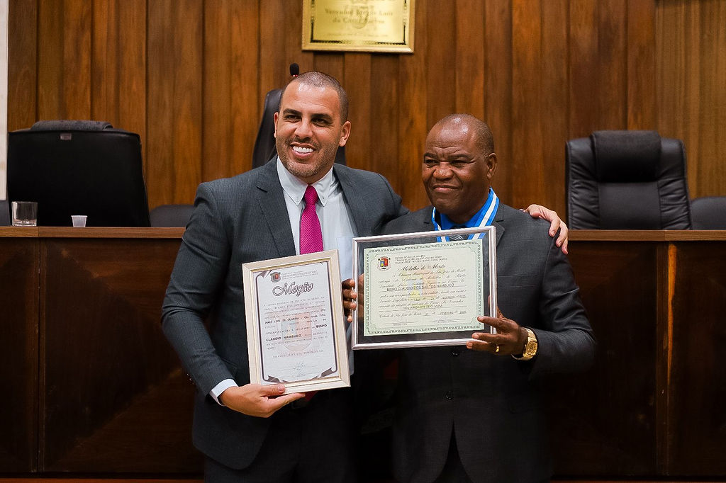 Câmara realiza Sessão Solene em homenagem a Bispo e membros da Igreja Pentecostal Anabatista