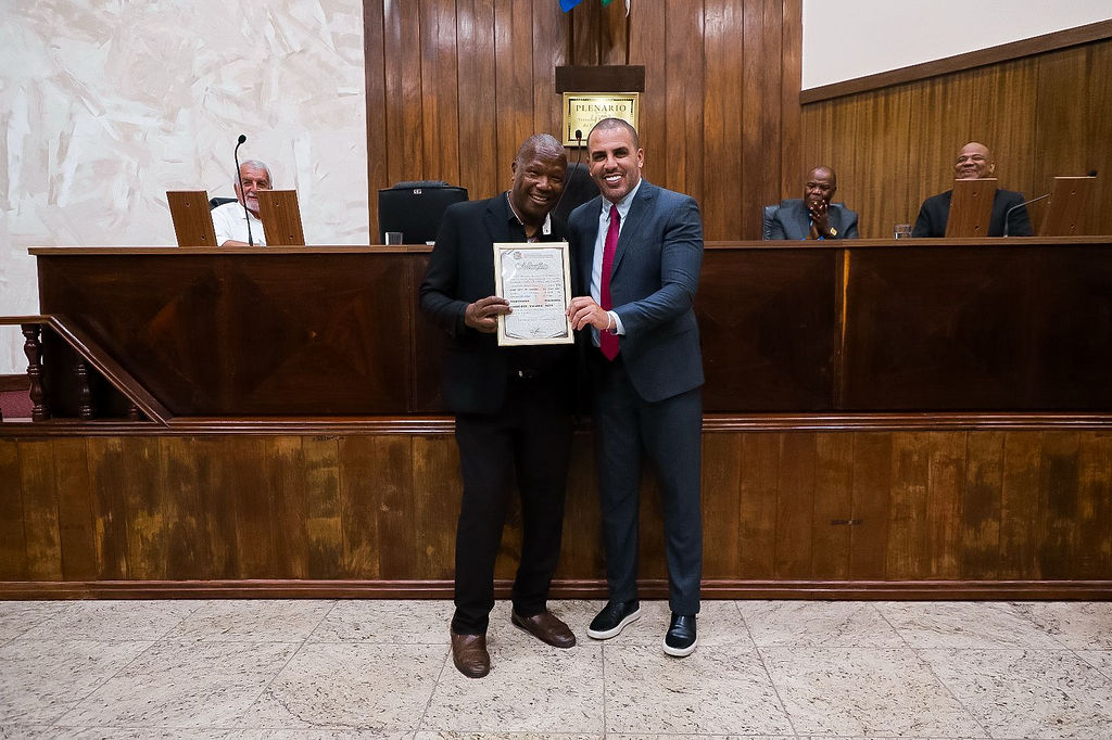 Câmara realiza Sessão Solene em homenagem a Bispo e membros da Igreja Pentecostal Anabatista