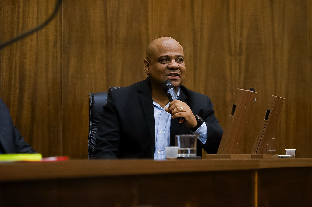 Câmara realiza Sessão Solene em homenagem a Bispo e membros da Igreja Pentecostal Anabatista