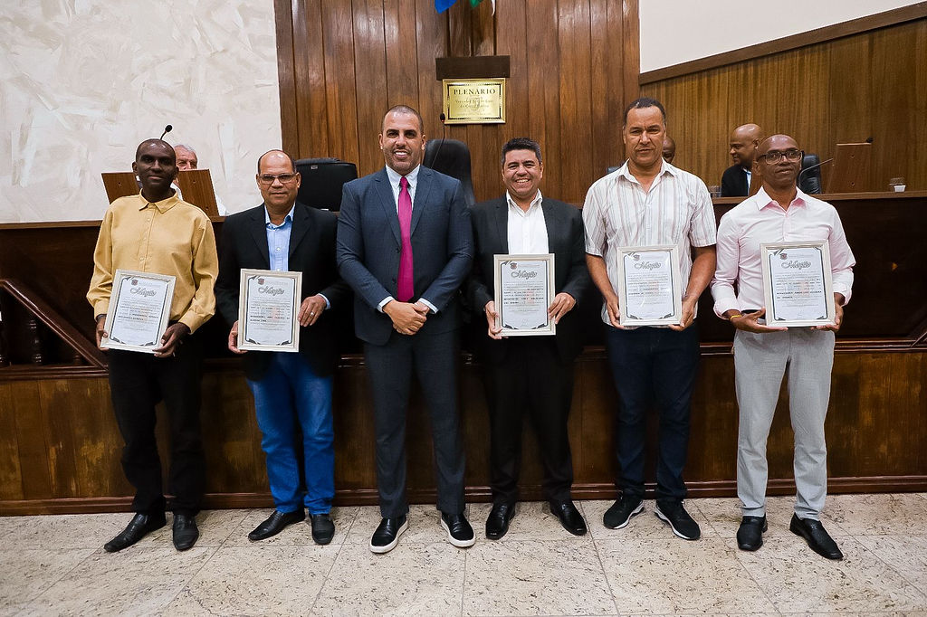 Câmara realiza Sessão Solene em homenagem a Bispo e membros da Igreja Pentecostal Anabatista