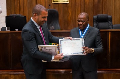 Câmara realiza Sessão Solene em homenagem a Bispo e membros da Igreja Pentecostal Anabatista