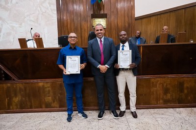 Câmara realiza Sessão Solene em homenagem a Bispo e membros da Igreja Pentecostal Anabatista