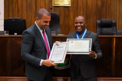 Câmara realiza Sessão Solene em homenagem a Bispo e membros da Igreja Pentecostal Anabatista