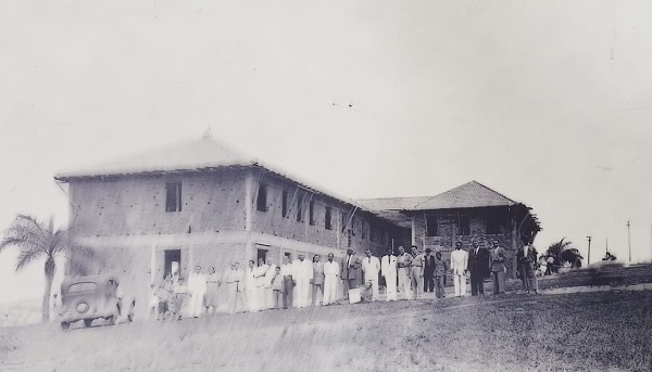 30 - 1951 - Obras do Hospital da Caridade de São João de Meriti..jpeg