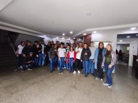 Câmara recebe visita de alunos da rede estadual