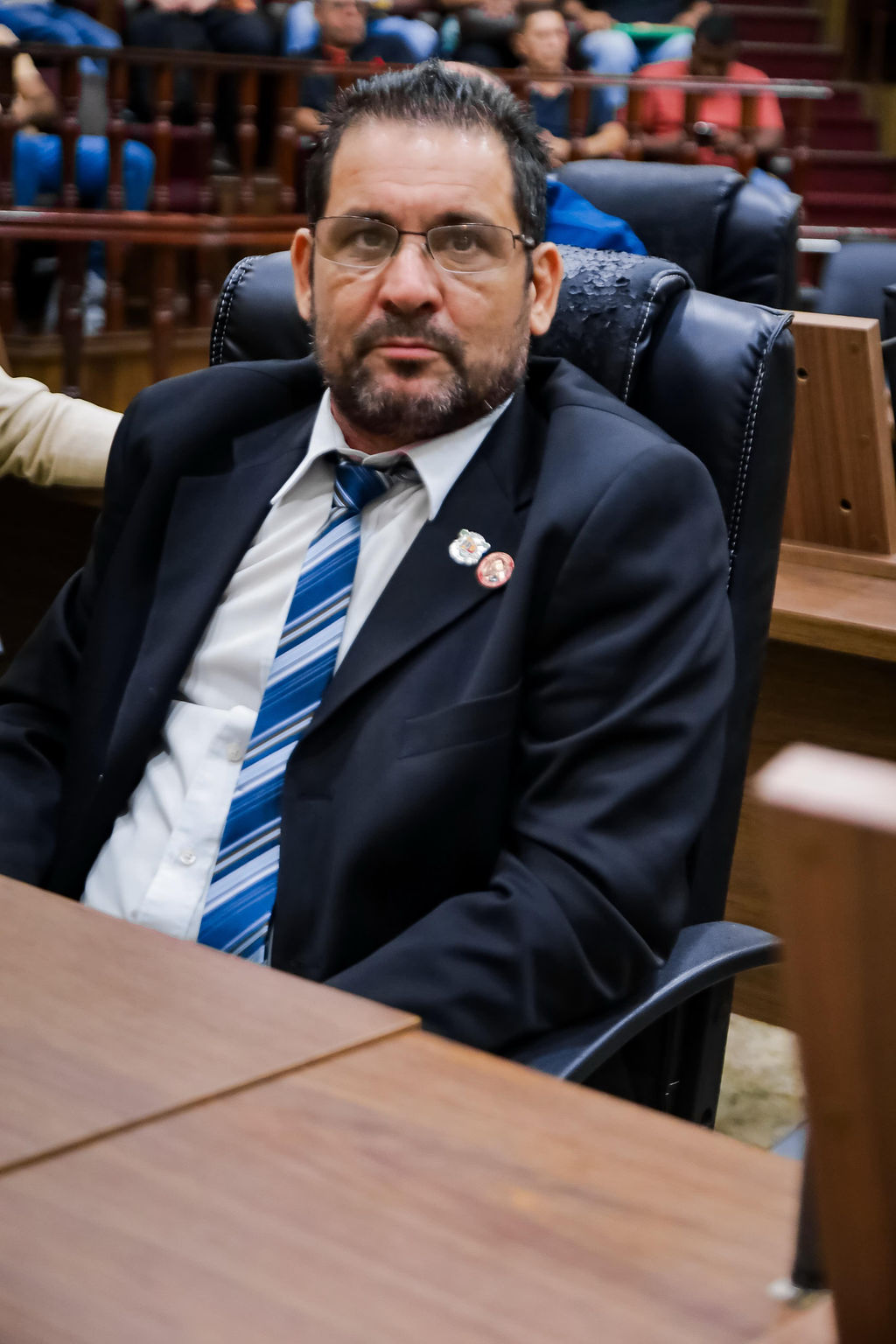 Vereador Rogério Paes retorna ao mandato